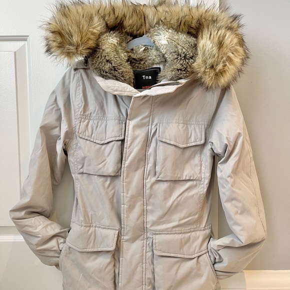 Aritzia TNA Niseko Long Parka in Light Warm Grey - Picture 1 of 4